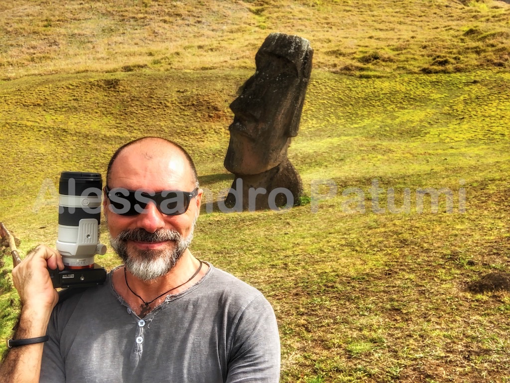 me in Easter Island (with a big camera)