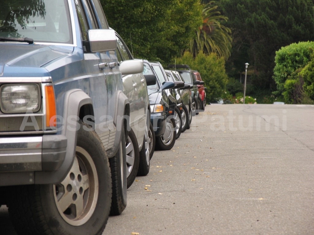 Cars parked in a downhill street in San Francisco